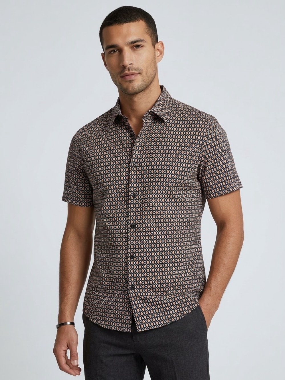 Express Men’s Short-Sleeve Button-Down Shirt Black and Orange Geo Print, Medium